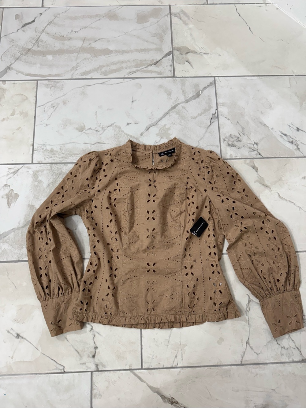 INC Eyelet Ruffle Hem Long-Sleeve Top NWT - Taupe Size S